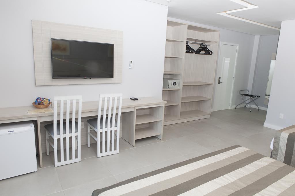 Hotel Vicino Al Mare Γκουαρούχα Δωμάτιο φωτογραφία